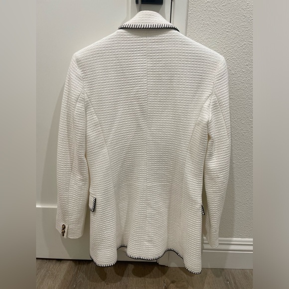 Zara Blogger’s Favorite White Textured Blazer with Black Embroidery - Picture 11 of 13